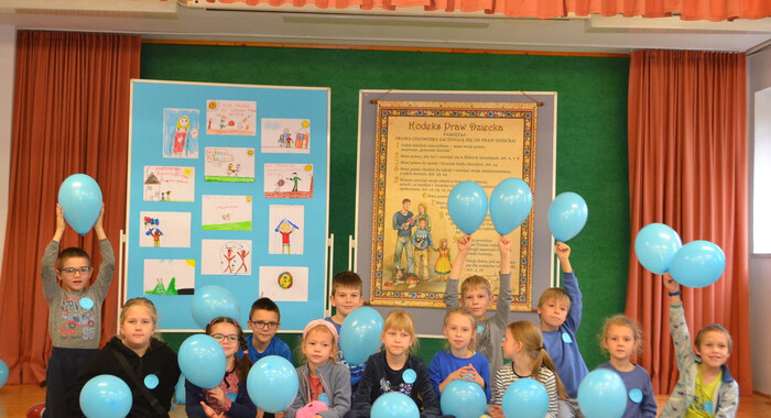 Uczniowie Zespołu Szkół Uzdrowiskowych świętują Międzynarodowy Dzień Praw Dziecka wspólnie z UNICEF