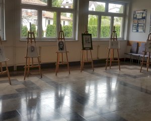 Wystawa artystyczna ucznia Karola Wnękowskiego