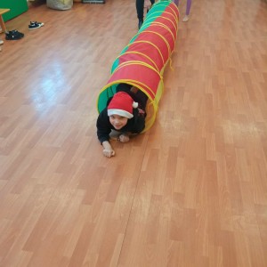 dzieci uprawiają sport